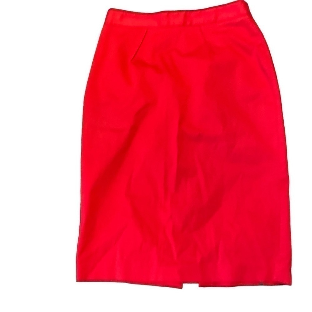 Body by Victoria Secret ladies‎ skirt size 6.